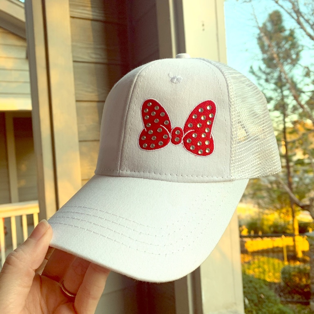 Minnie bow rhinestone cap